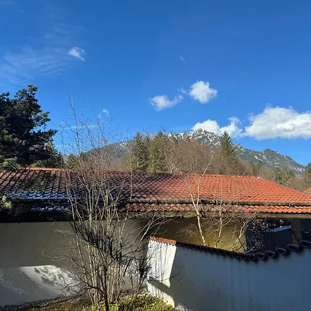 Kity Mit Terrasse Und Bergblick
